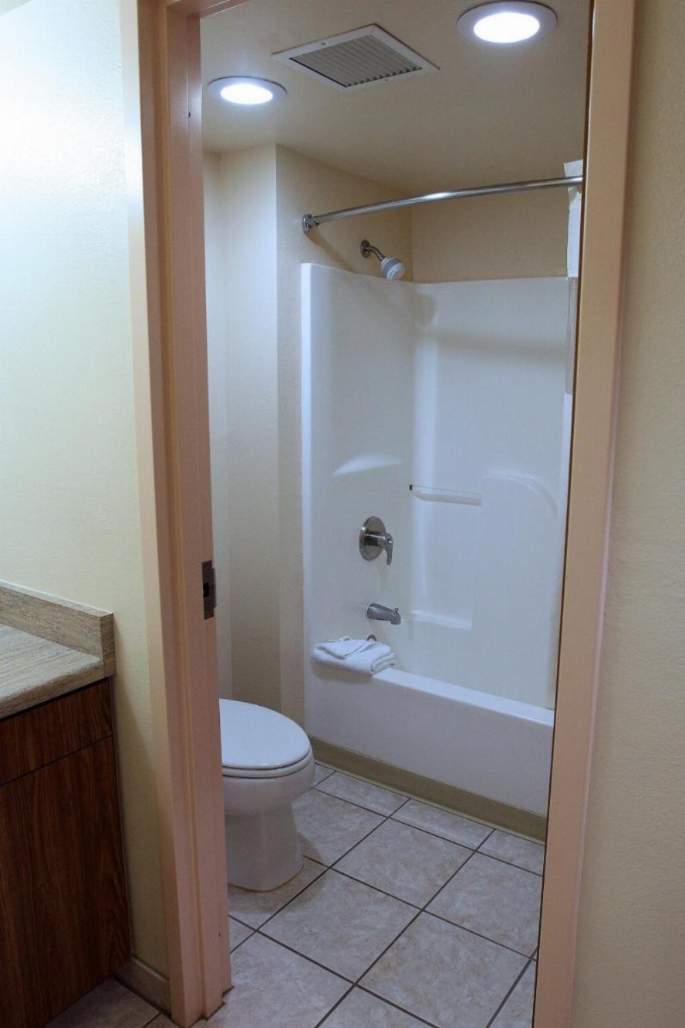 Gateway Studio Suites Image 17