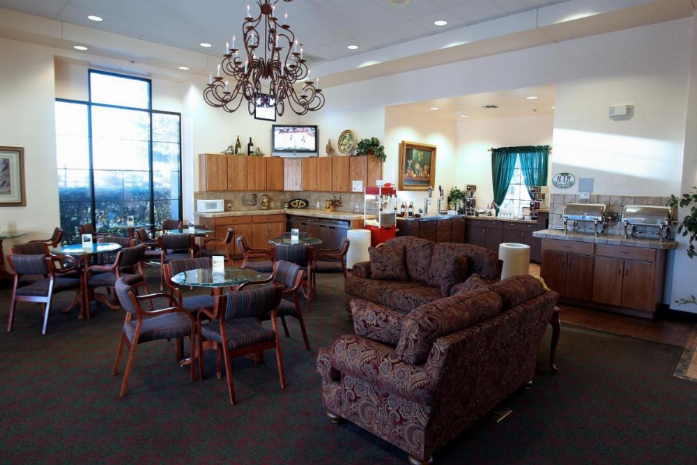 Gateway Studio Suites Image 21
