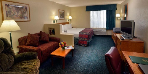 Gateway Studio Suites image 35