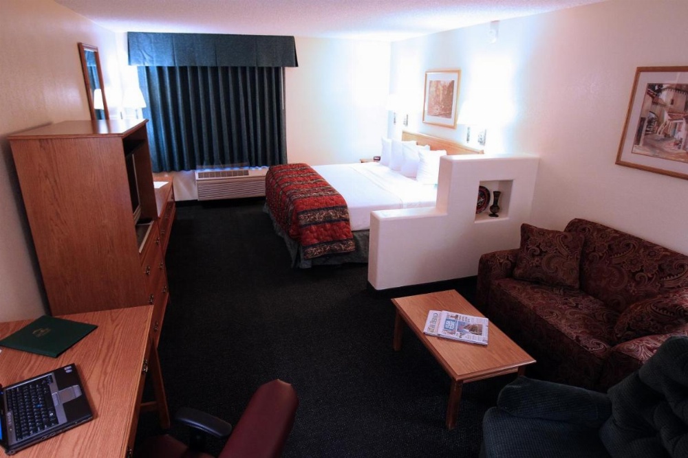 Room image 3